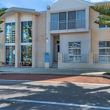 Studio 11 Mandurah Marina Exterior foto